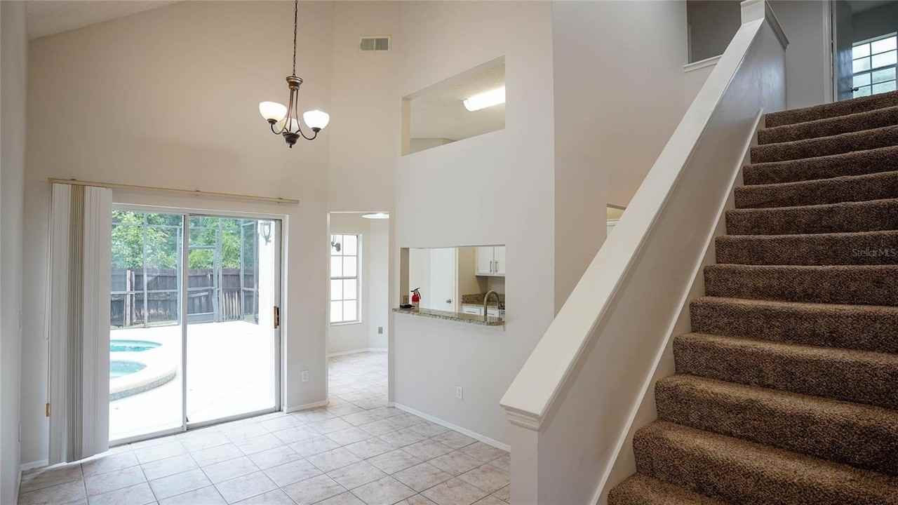 4501 Bridgeton Ln - Photo 5 of 20