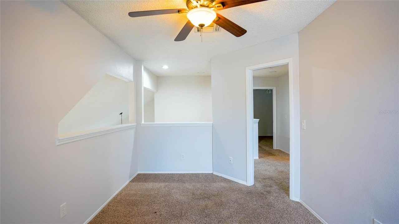 4501 Bridgeton Ln - Photo 7 of 20