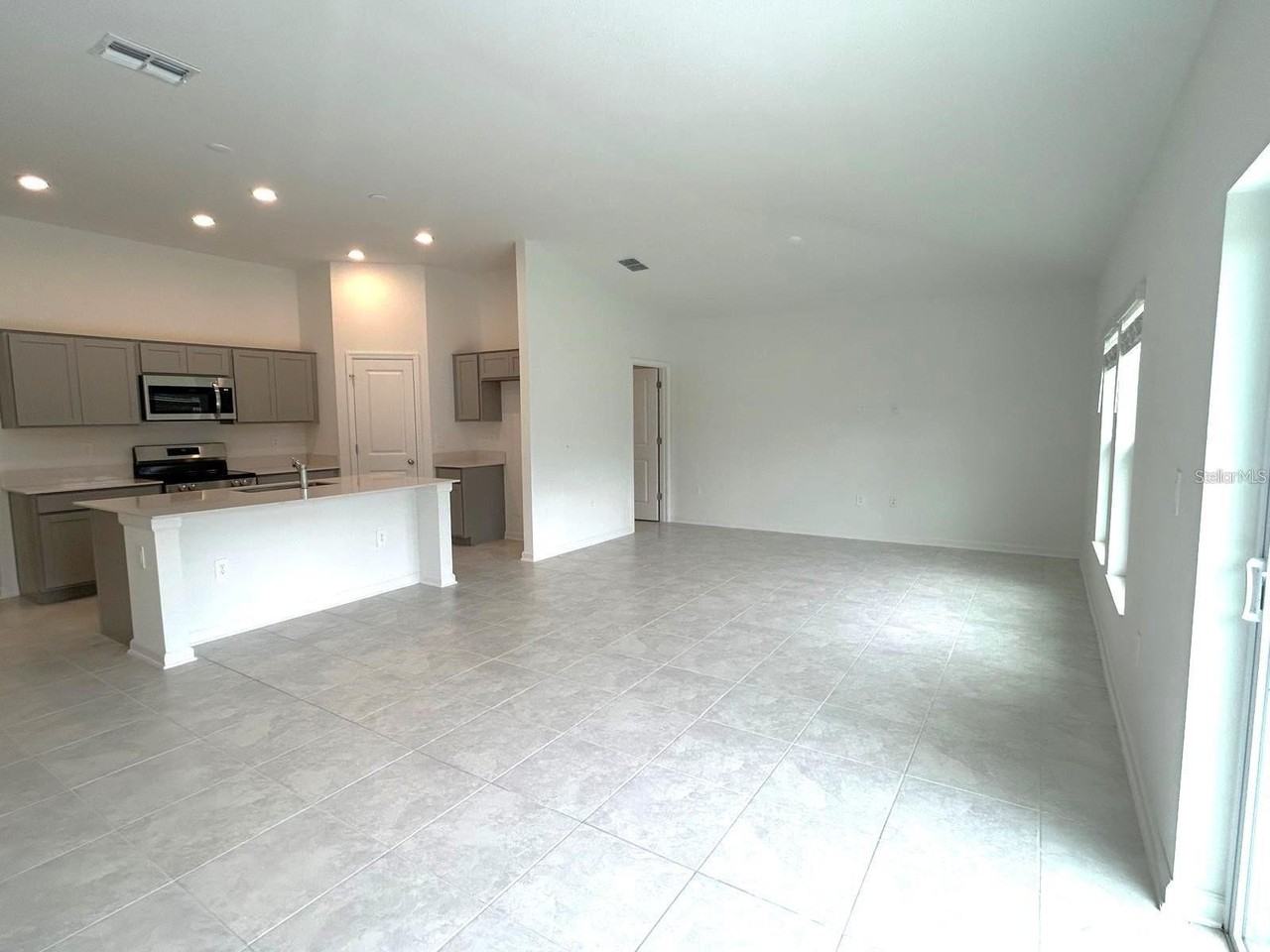 360 KAYDEN Cove - Photo 2 of 16