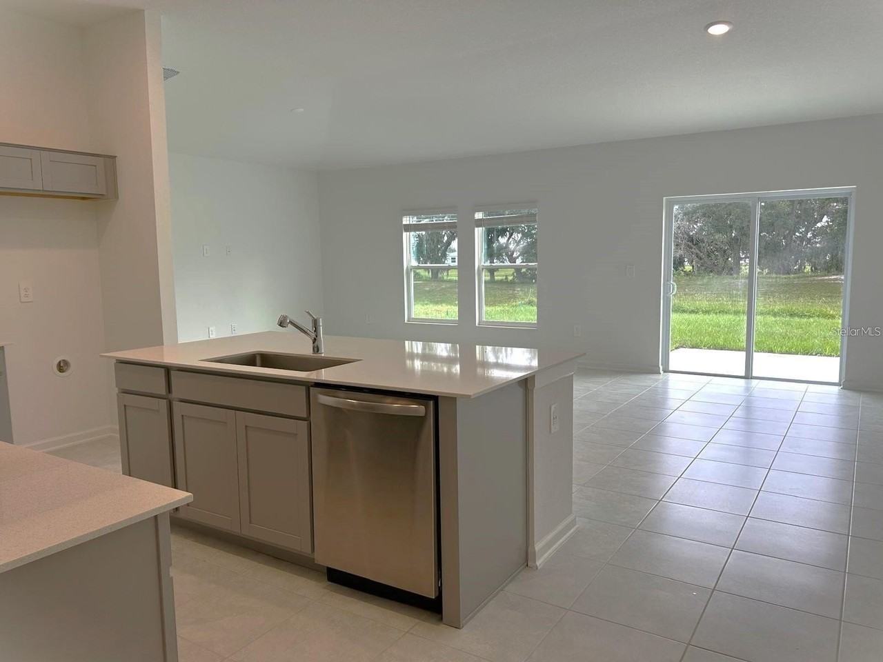 360 KAYDEN Cove - Photo 4 of 16