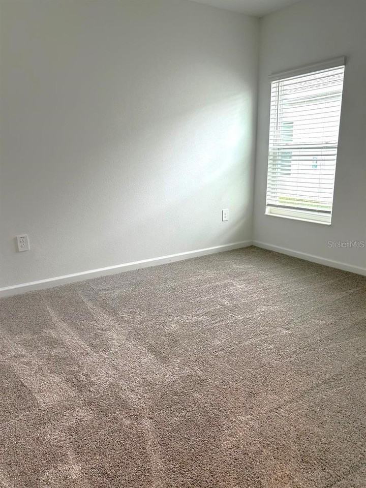 360 KAYDEN Cove - Photo 6 of 16