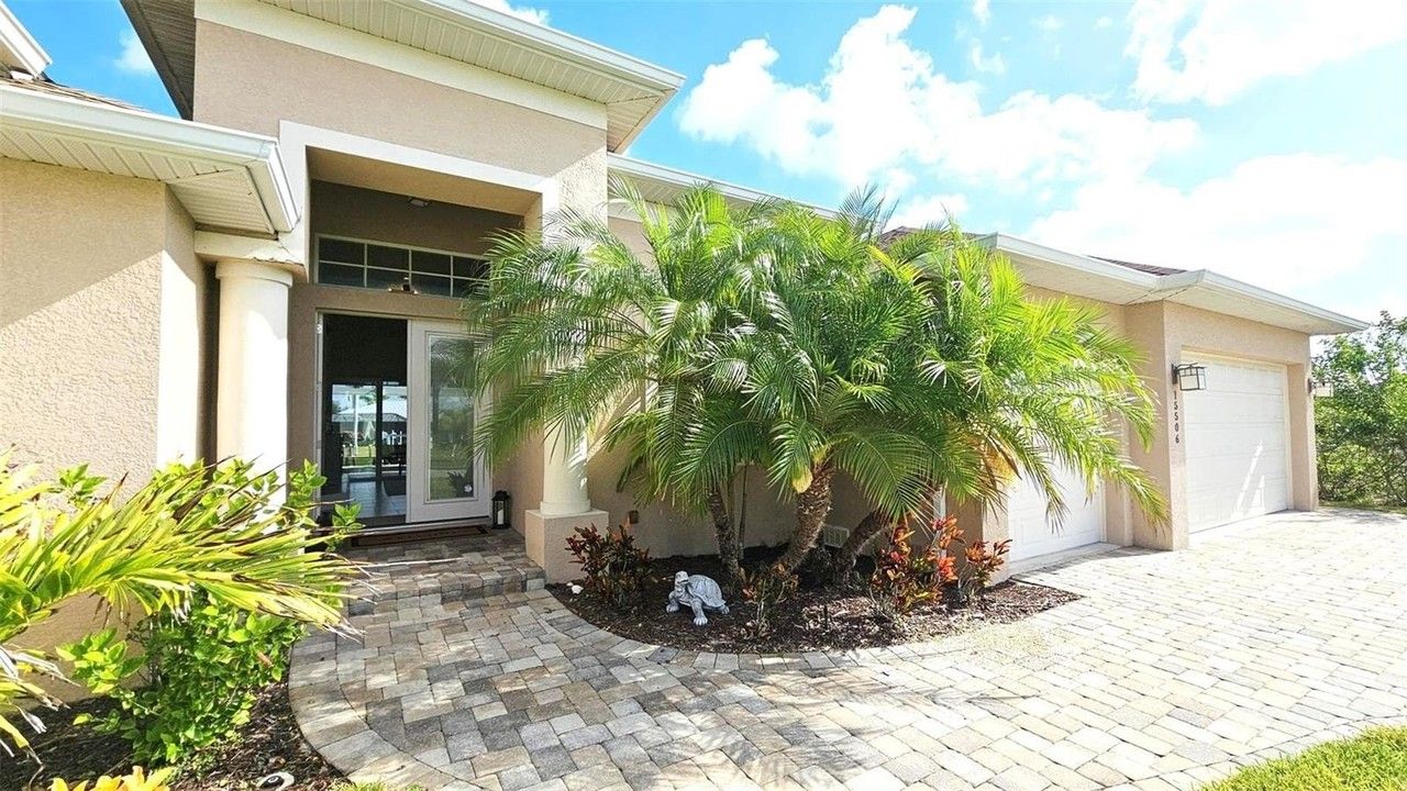 15506 Meacham Cir - Photo 3 of 50