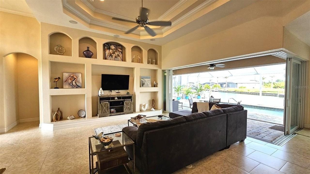 15506 Meacham Cir - Photo 7 of 50