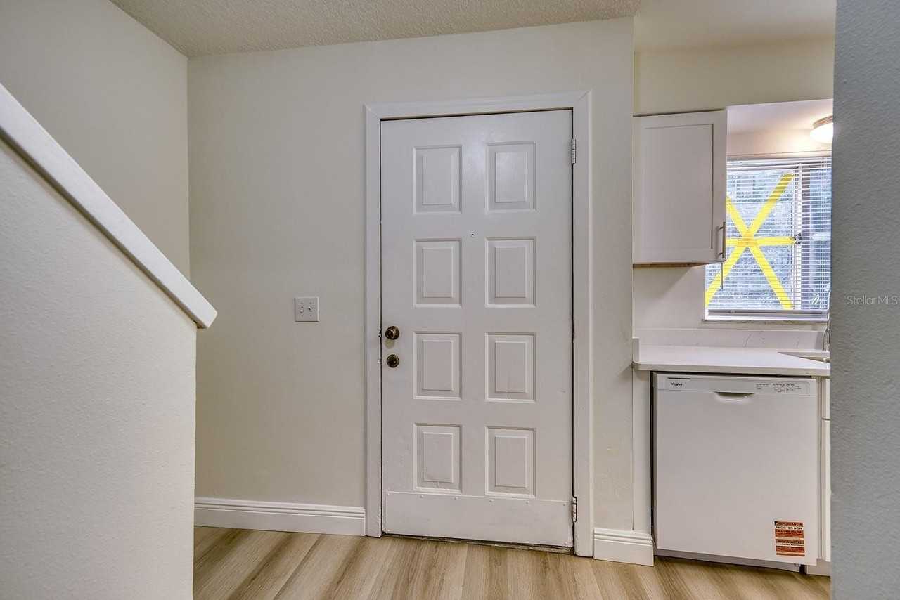 283 Gardner Ln #F - Photo 5 of 30