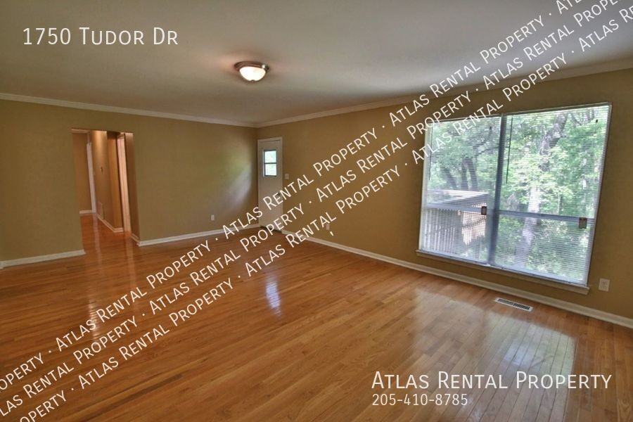 1750 Tudor Dr - Photo 6 of 20