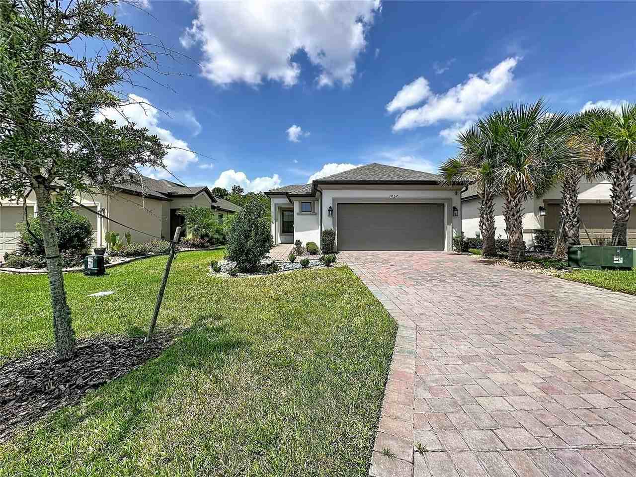 1057 Umbria Dr - Photo 2 of 44