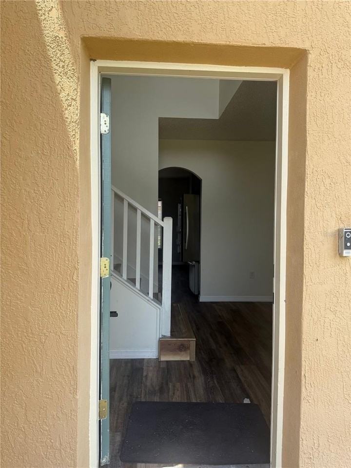401 Mallard Way - Photo 3 of 27
