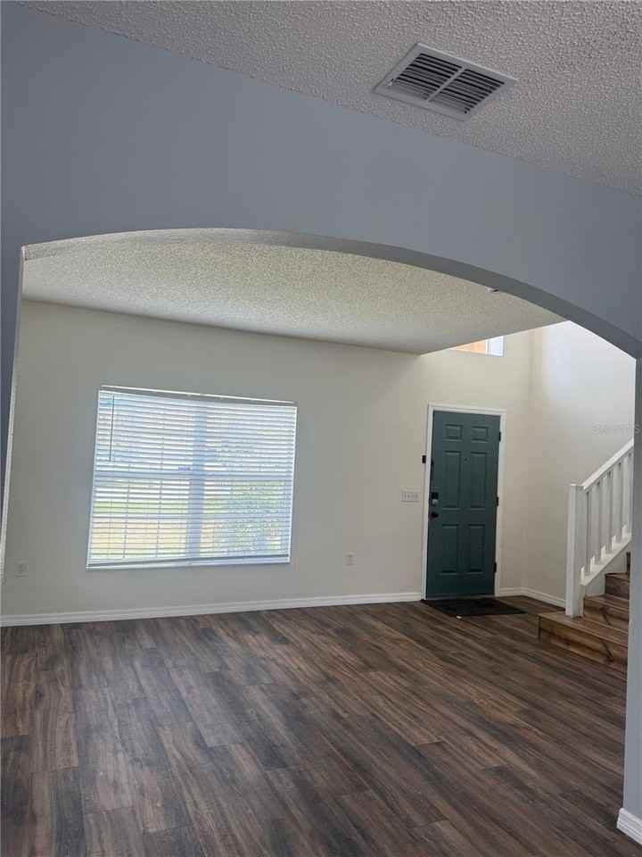 401 Mallard Way - Photo 5 of 27
