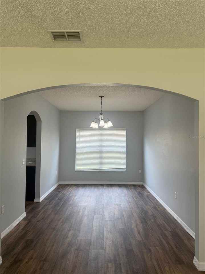 401 Mallard Way - Photo 7 of 27