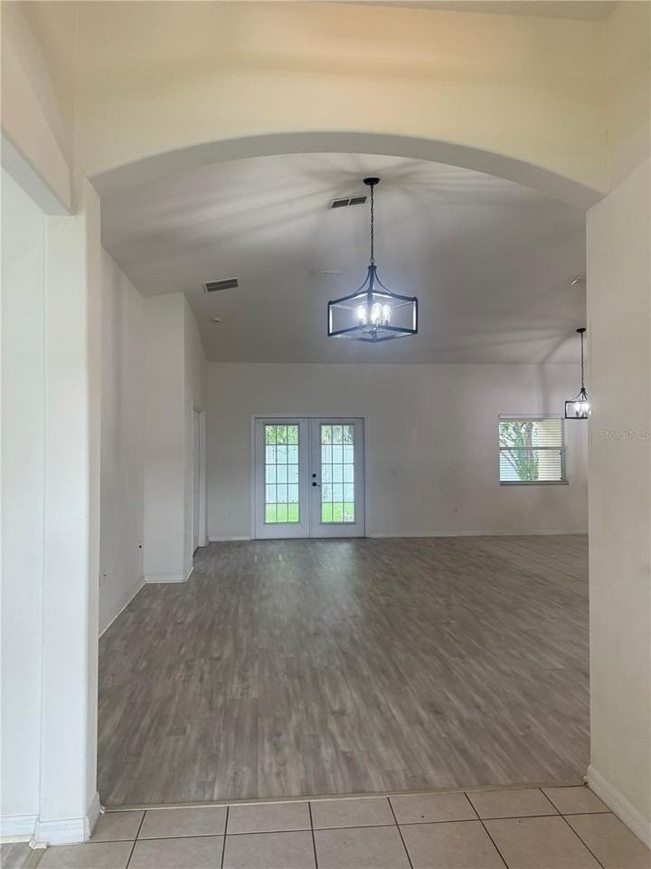 314 Erie Dr - Photo 2 of 35