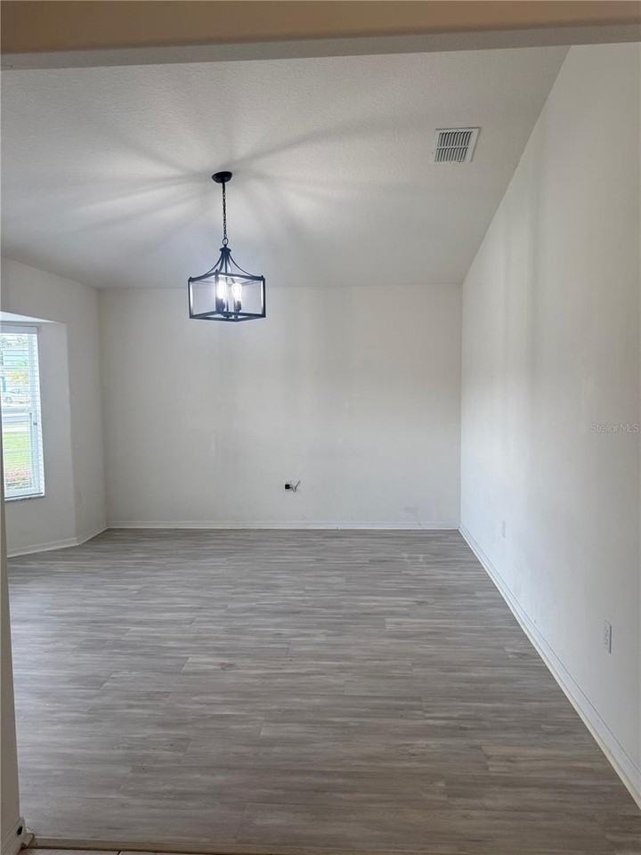 314 Erie Dr - Photo 5 of 35