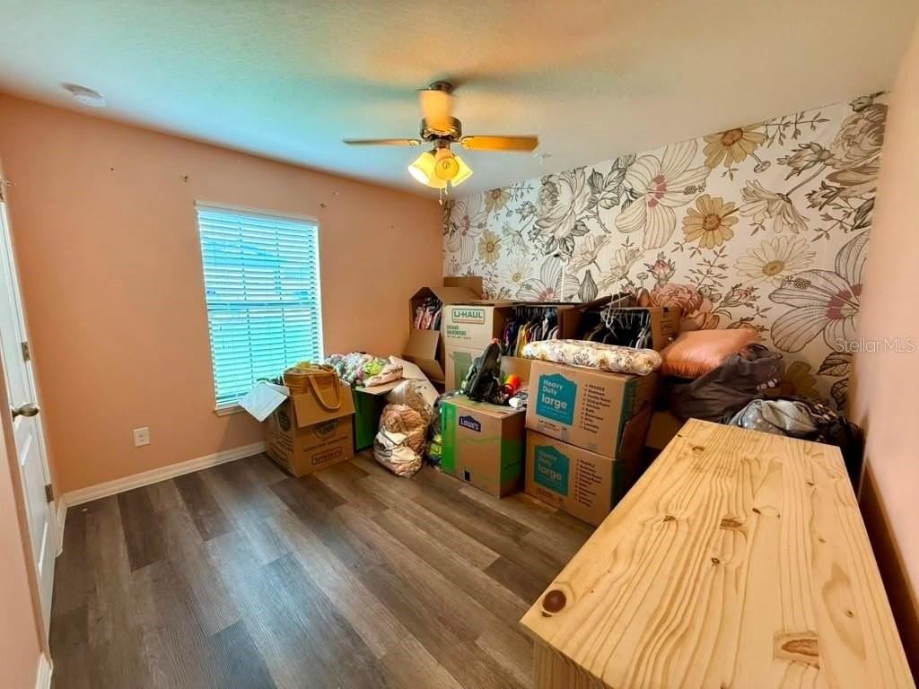 1609 Steely Dr - Photo 5 of 23