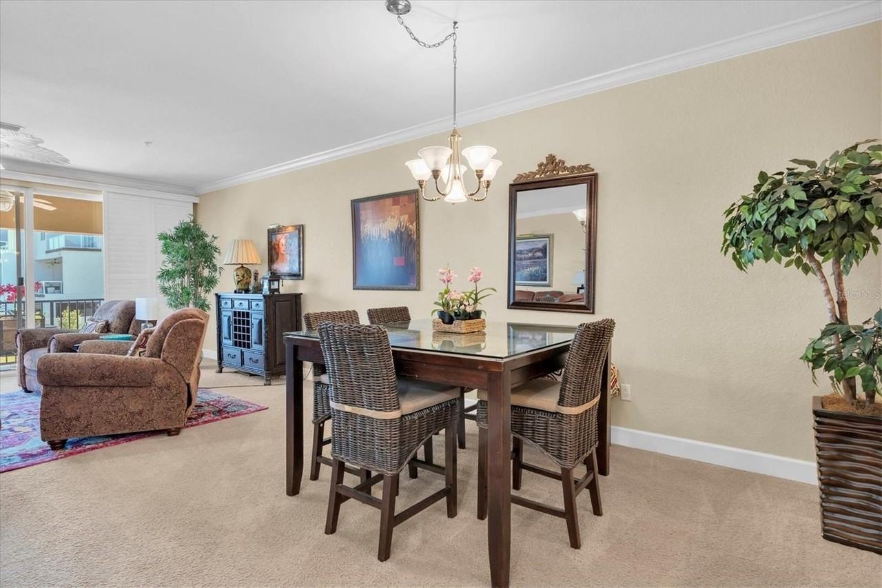 300 Capri Blvd #6 - Photo 5 of 50