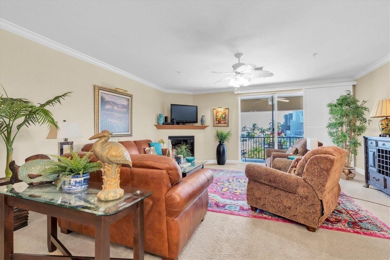 300 Capri Blvd #6 - Photo 6 of 50