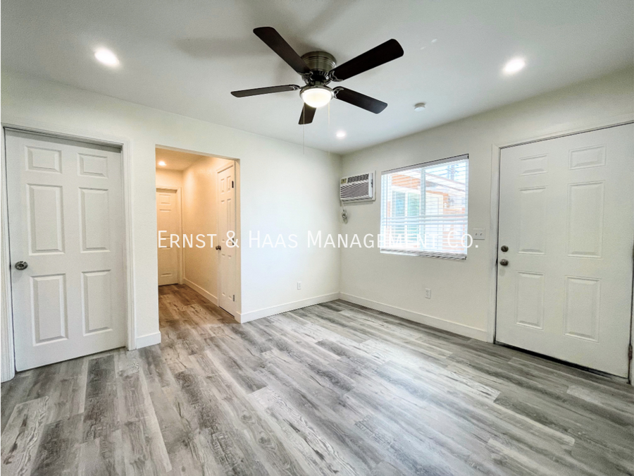 4339 Walnut Ave #C - Photo 5 of 16