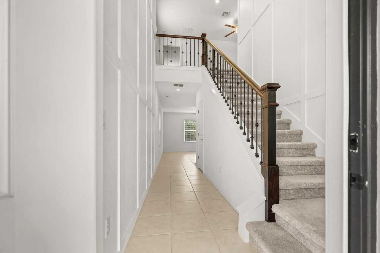 5552 Blue Azure Dr - Photo 3 of 31