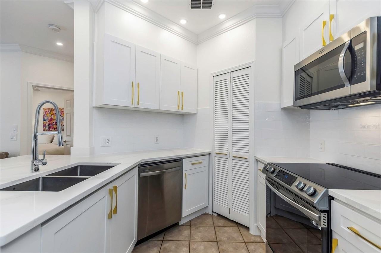 2199 Chianti Pl #9-0923 - Photo 7 of 30