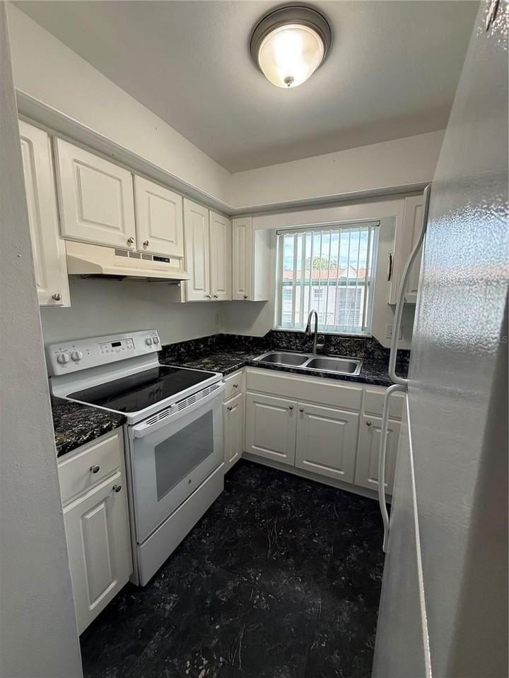 7210 N Manhattan Ave #1624 - Photo 4 of 16