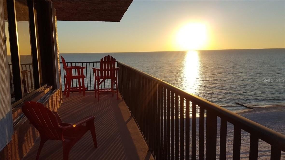 15316 Gulf Blvd #604 - Photo 4 of 24
