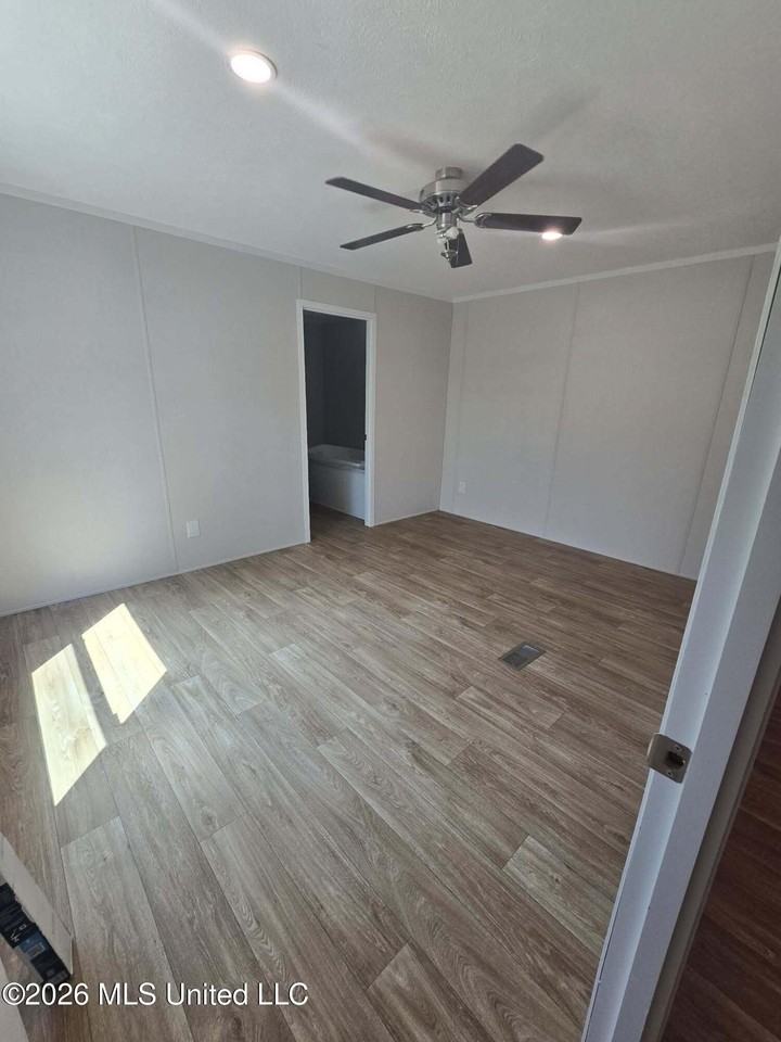 140 Saint Paul Rd - Photo 7 of 10