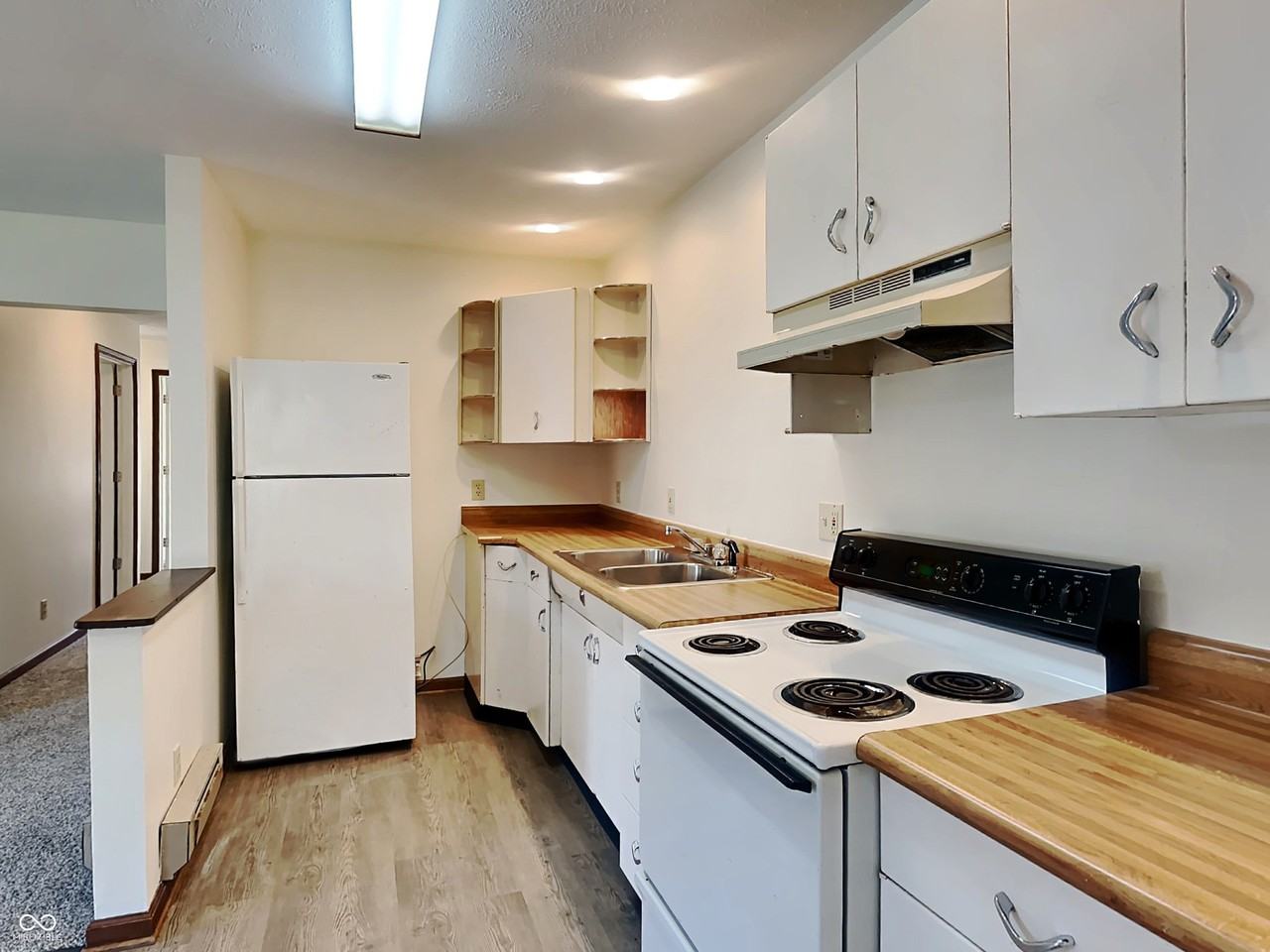 65 W Main St Apt 1 - Photo 3 of 14