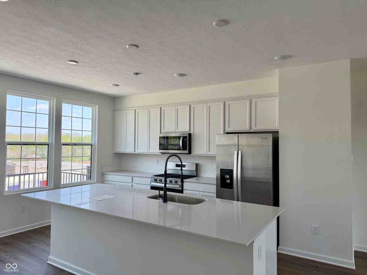 16848 Brinkman Rd - Photo 7 of 28