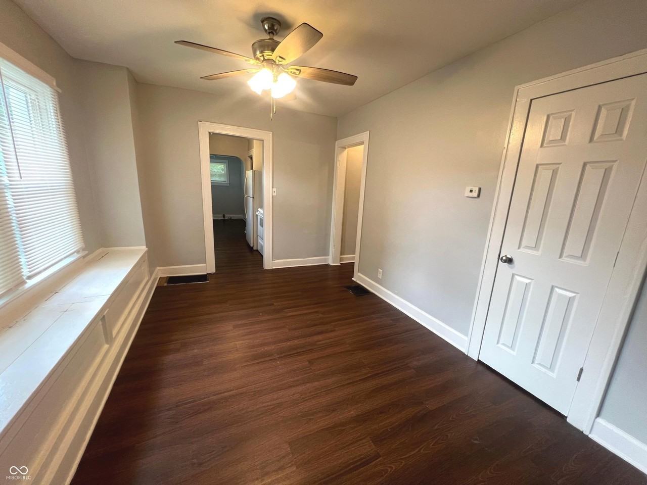 411 W 39th St - Photo 5 of 18