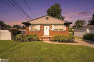 featured image of 825 Wilson Ave