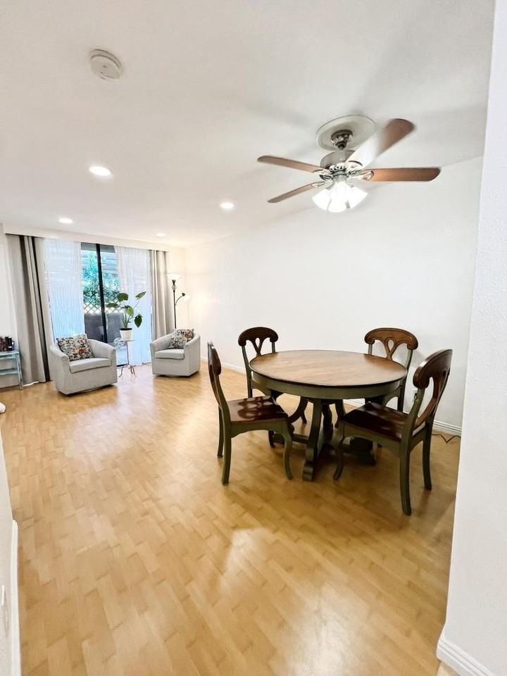 8133 Shelter Creek Ln - Photo 5 of 32