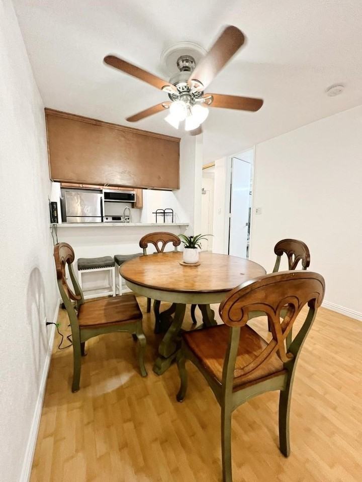 8133 Shelter Creek Ln - Photo 6 of 32