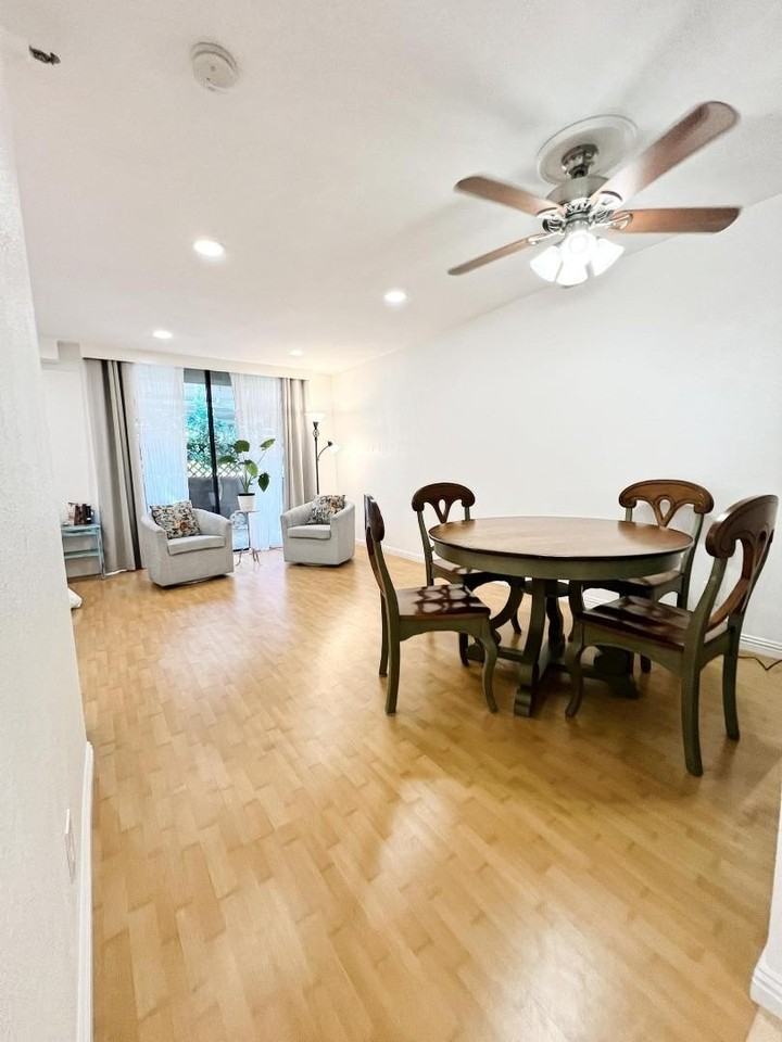 8133 Shelter Creek Ln - Photo 7 of 32