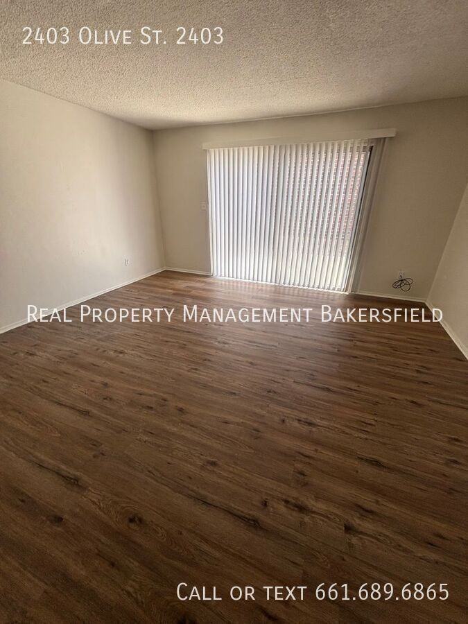 2403 Olive St - Photo 4 of 18