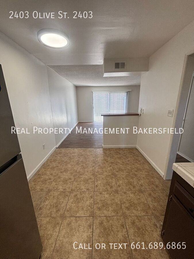 2403 Olive St - Photo 7 of 18