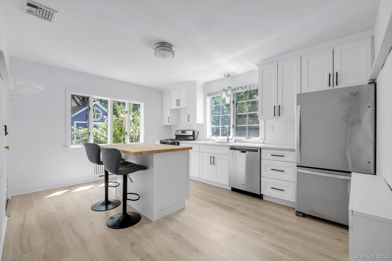 22 Harbor Rd - Photo 7 of 22