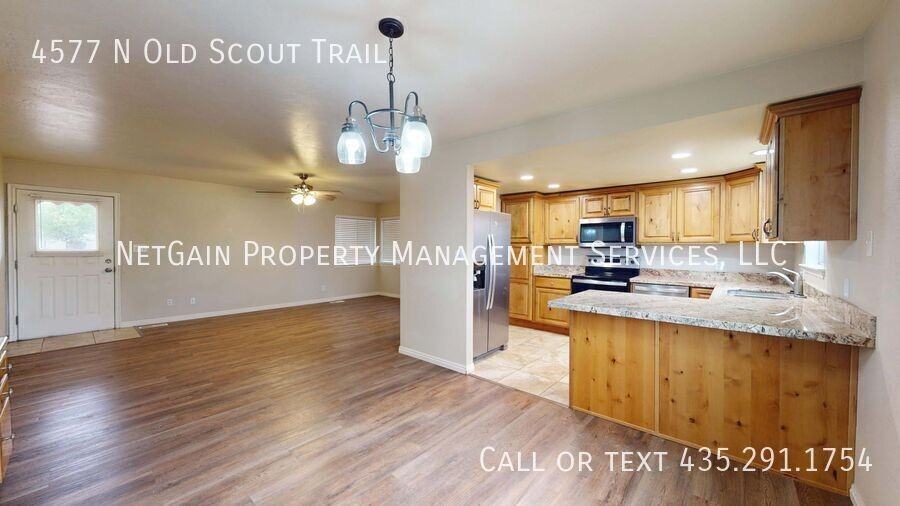 4577 N Old Scout Trl - Photo 6 of 32
