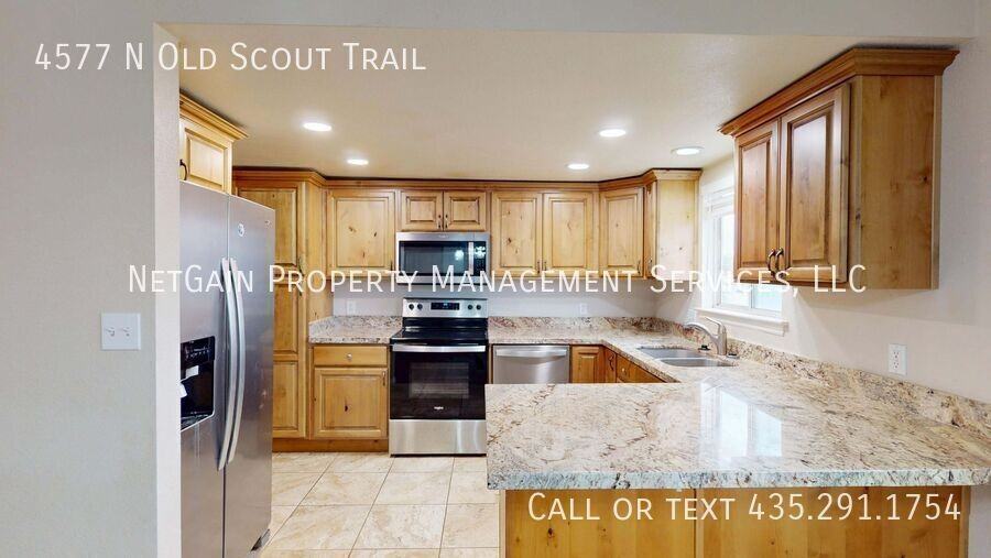 4577 N Old Scout Trl - Photo 7 of 32