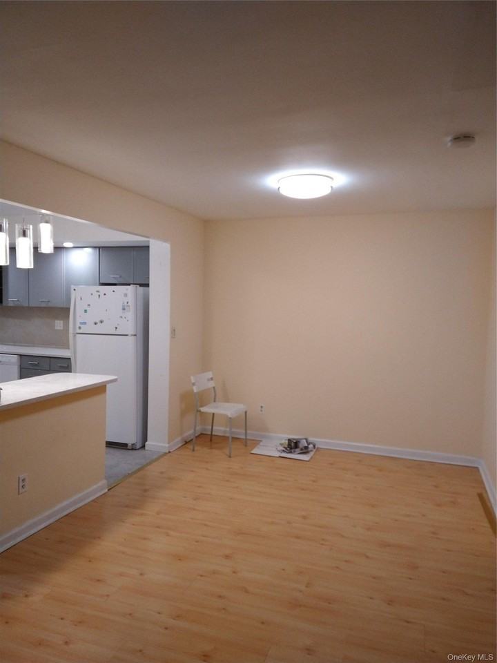 7118 164th St #2132 - Photo 6 of 13