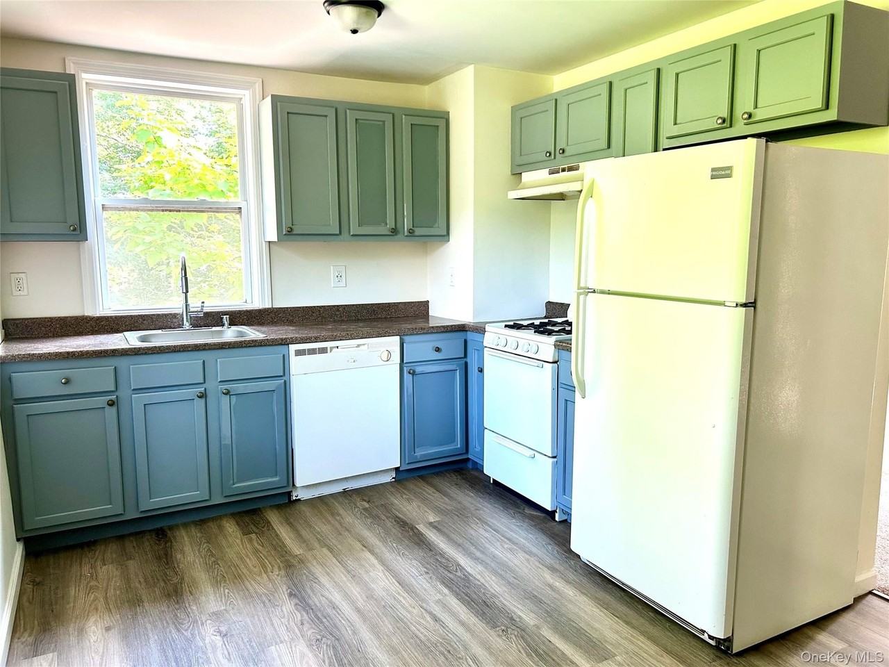 321 Canal Rd #2ndFL - Photo 6 of 11
