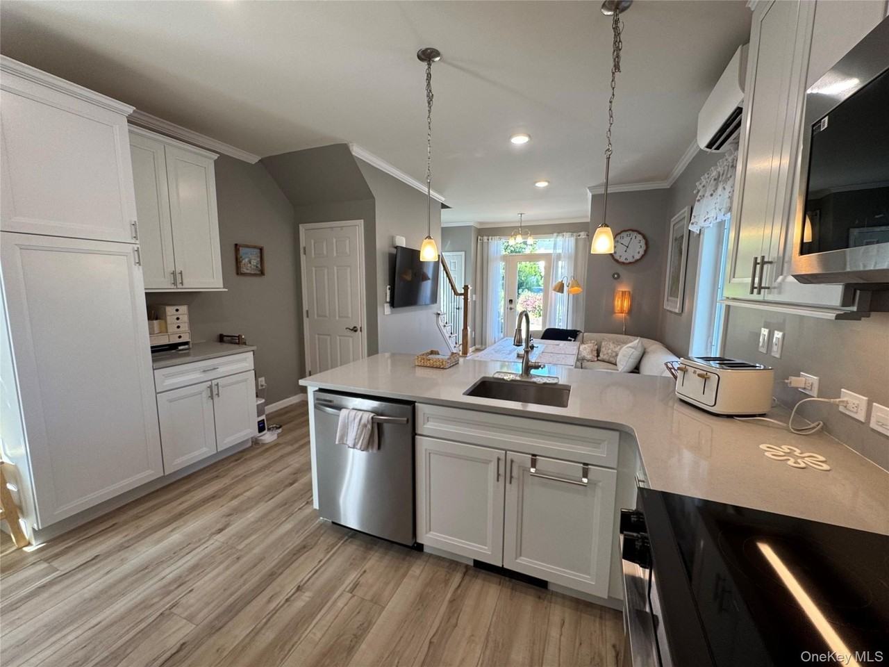 119 Whittier Dr - Photo 7 of 48