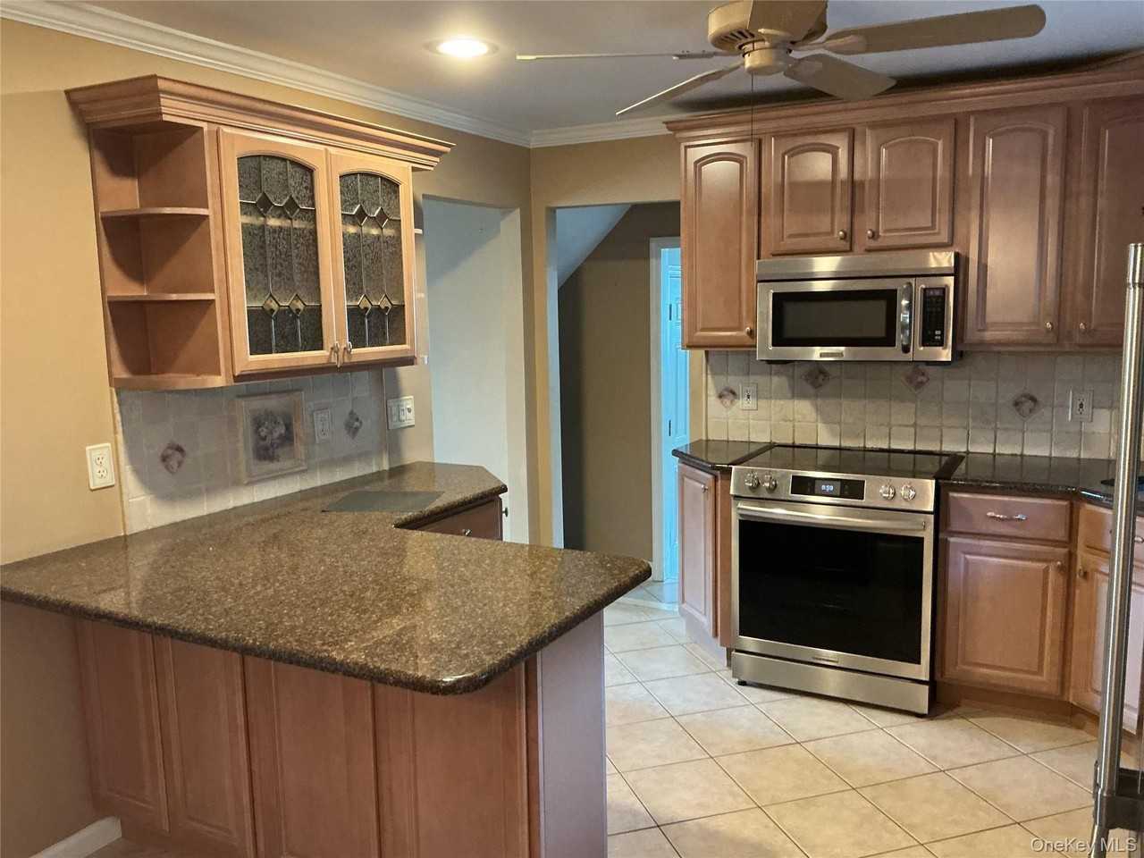 11 Frankel Rd - Photo 3 of 15