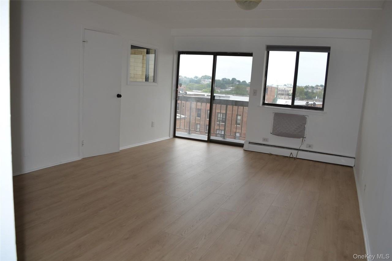 8708 Justice Ave #8A - Photo 4 of 14