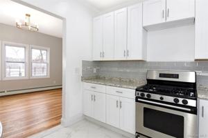 featured image of 13 Hunt Ave