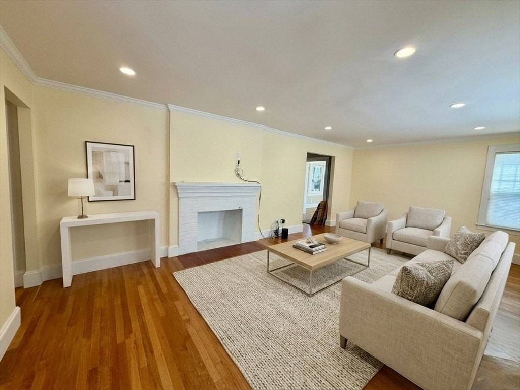56 Noble St #56 - Photo 2 of 33