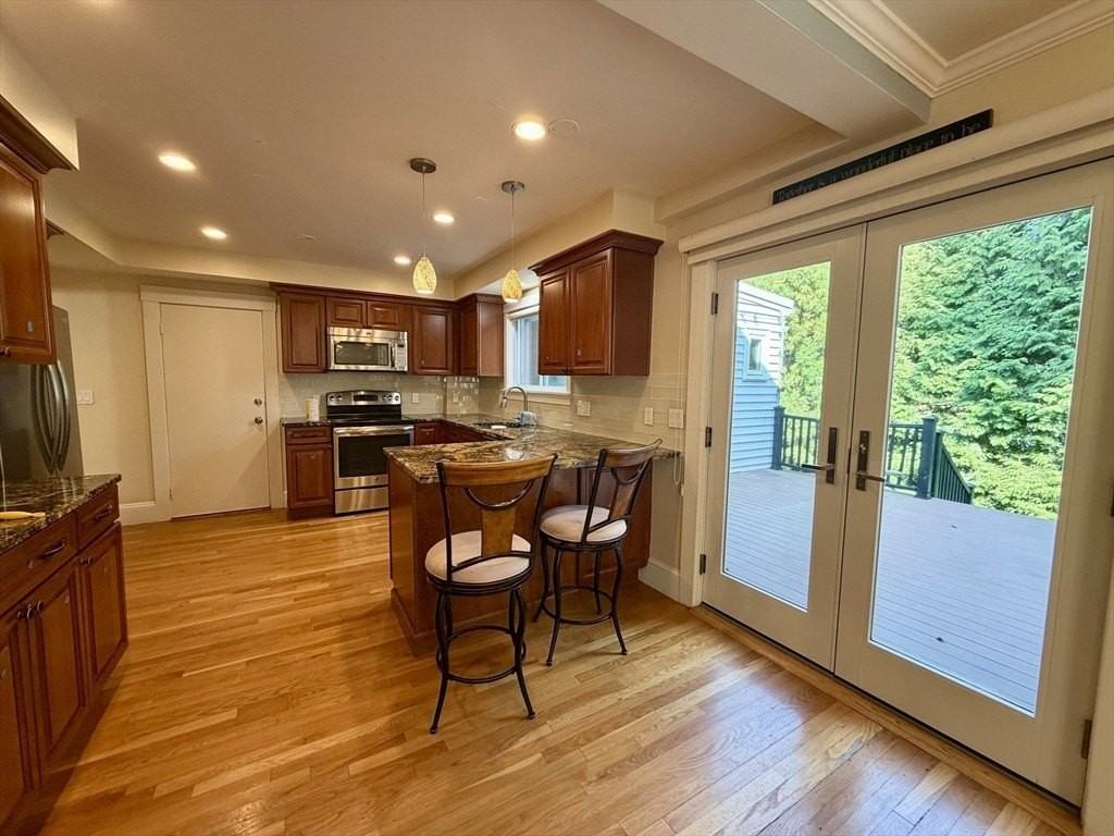 56 Noble St #56 - Photo 5 of 33