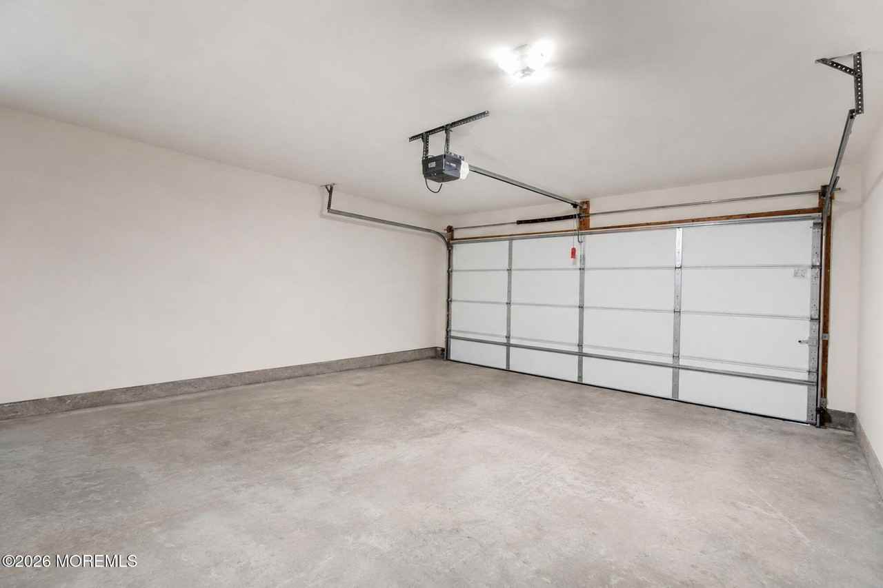 350 Bernard Dr #350 - Photo 5 of 39