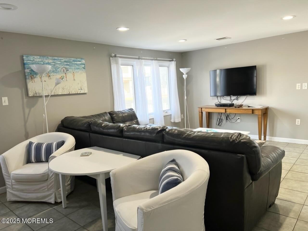 112 Kerr Ave - Photo 4 of 20