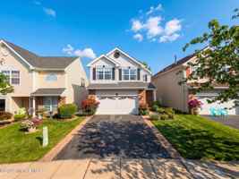 featured image of 67 Glen Oaks Ct
