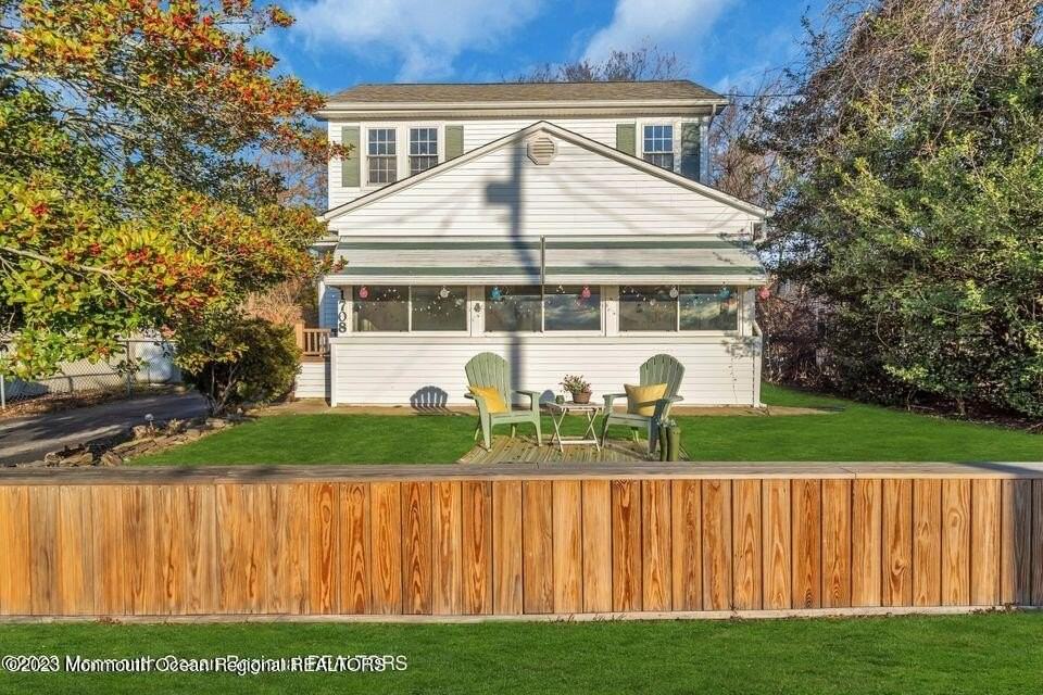 1708 Lake Dr - Photo 2 of 50