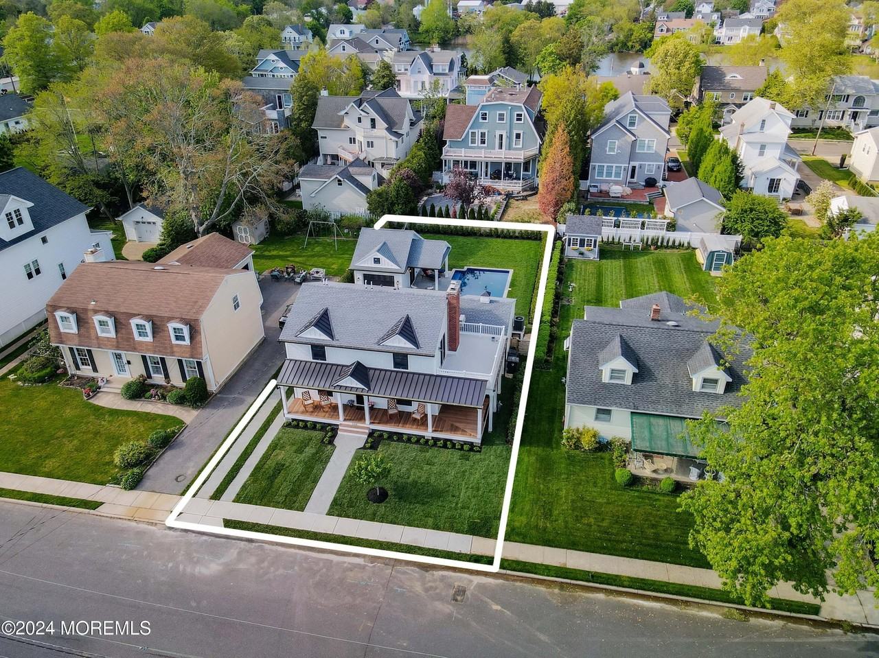 408 Central Ave - Photo 6 of 46