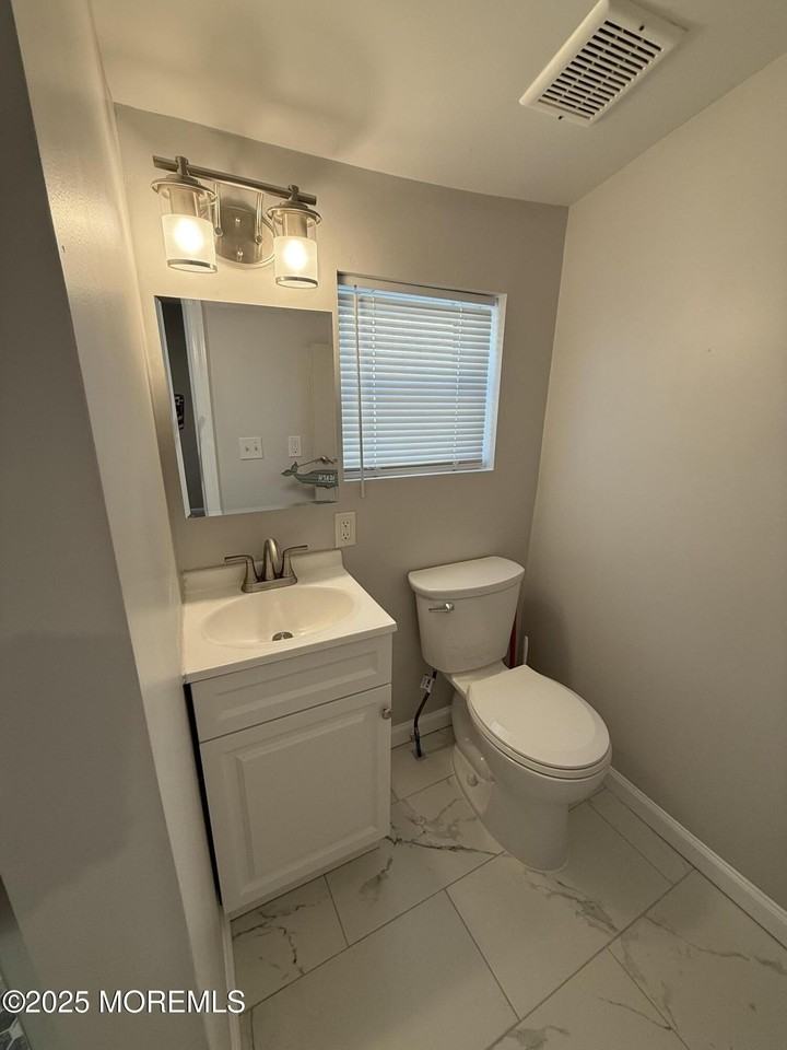 408 16th Ave #5 - Photo 4 of 10